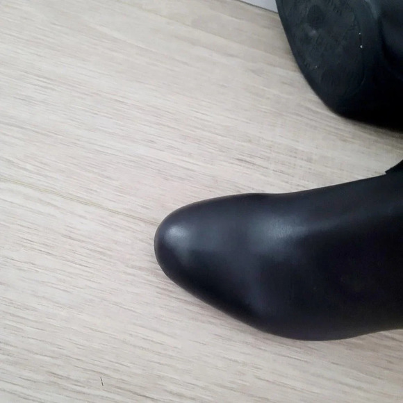 Vince Camuto Black Sidney Leather Block Heel Tall Knee High Buckle Boots 8.5 - Picture 15 of 16
